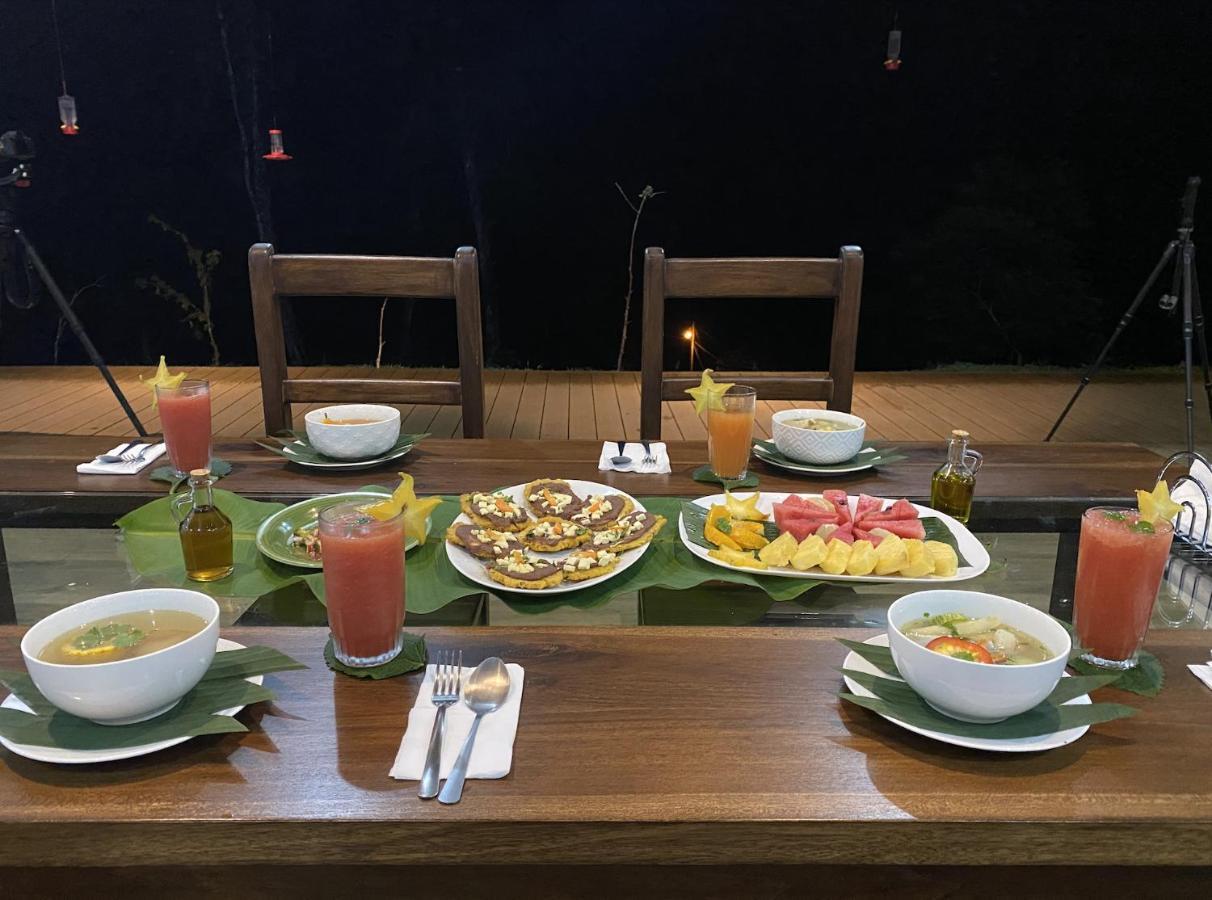Arte De Plumas Birding Lodge Картаго Екстериор снимка